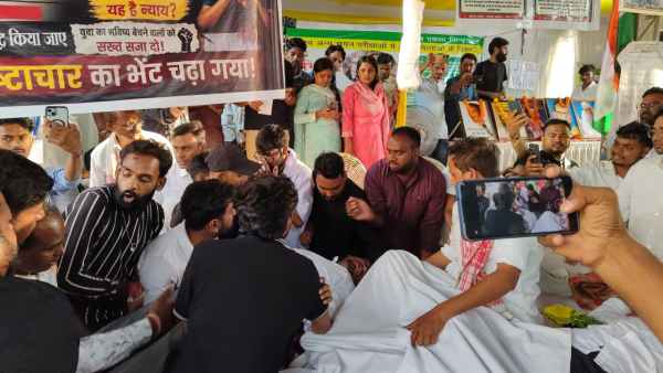 Ranchi: Mahendra Mahto and Kush Mahto were referred to the hospital by doctors and taken there by ambulance