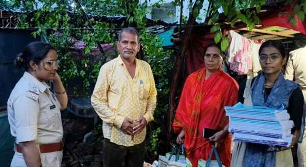 Upon hearing the girl's story of struggle, the Superintendent of Police immediately provided her with books, notebooks, household items, and installed an electricity connection.
