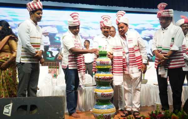 Chaibasa: Tribal culture, tradition, and a rich picture of development were seen at the Jharkhand Tribal Festival