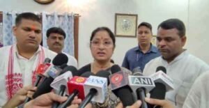 Union Minister Annapurna Devi, who arrived in Giridih, attacked the Hemant government, saying, "Listen to the demands of the students. If the system is not manageable, resign."