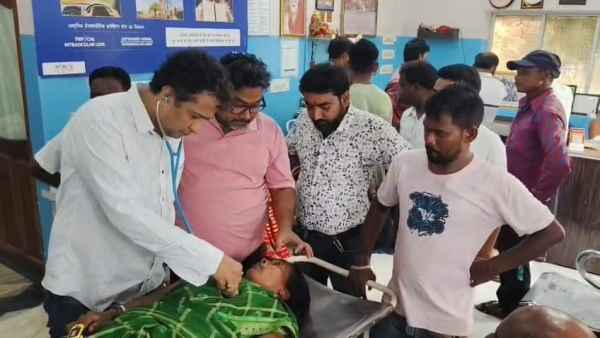 Jamtara: BLO faints during SIR review meeting, employees allege mental pressure