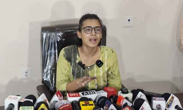 RSS behind ink throwing, government should take charge of the examination instead of private agencies: Neha Bora