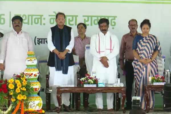 Never ignore history, Jharkhand is the land of heroes: CM