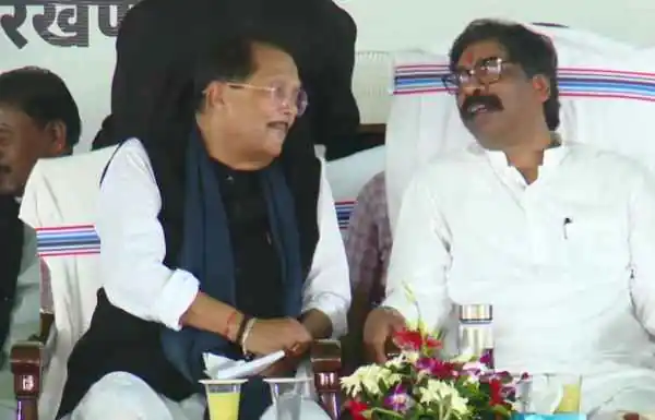 Ministers and leaders pledge to imbibe the thoughts of Dishom Guru Shibu Soren