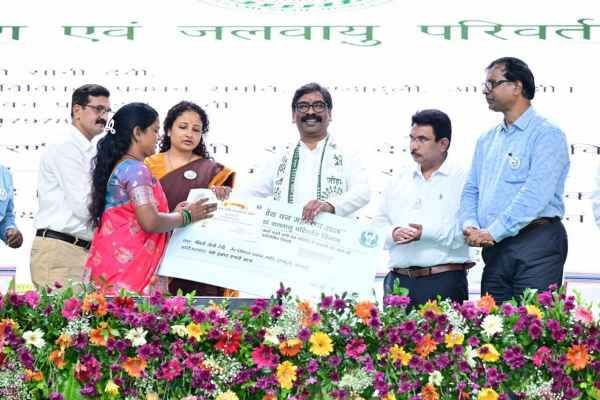 CM Hemant Soren warned against environmental abuse: "Every human being will pay a heavy price for tampering with nature. If we enter the elephant's home, it will also enter ours."