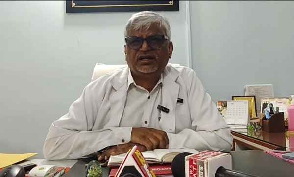 Gumla: The dilapidated ambulance system is a cause for concern; patients' lives are at risk due to the lack of timely service, and the Civil Surgeon has sought a report.