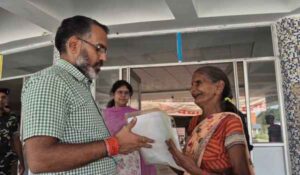Giridih: DC learns of elderly woman's plight, shows sensitivity, and directs that her pension be secured within seven days.