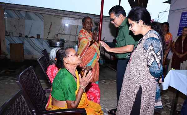 Bokaro: Guruji Vatika will be in a new look on the first death anniversary of Dishom Guru Shibu Soren, DC took stock of the preparations.
