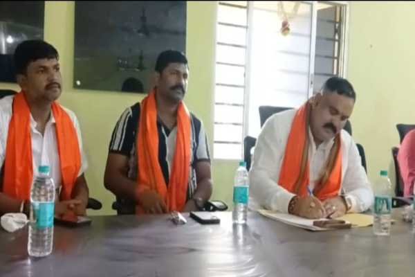 झारखंड पुलिस मेंस एसोसिएशन की बैठक में शामिल पदाधिकारी