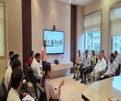 स्वच्छता सुविधाओं को लेकर आयोजित समीक्षा बैठक