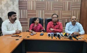 JMM press conference in Giridih: Sanjay Singh said, "Attempt to spread anarchy by giving political color to student movement, BJP's bandh was ineffective."