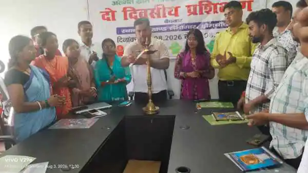Koderma: Training of Panchayat Facilitator Team begins for preparation of GPDP, emphasis on development of Panchayat
