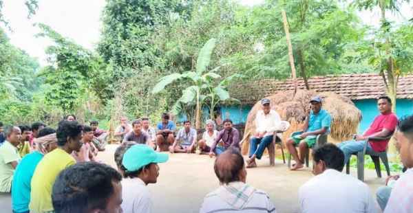 Chaibasa: Preparations for World Tribal Day in full swing in Sargaria, Subhash Chandra Hembram becomes chairman of the organizing committee
