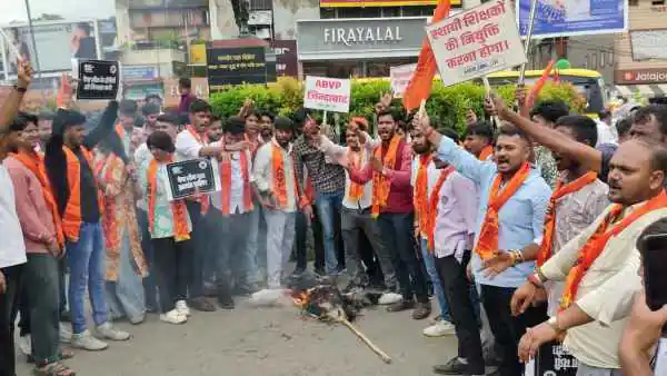 Ranchi: Students' issues resonated from the protest site to Albert Ekka Chowk, ABVP demanded transparency in recruitment exams
