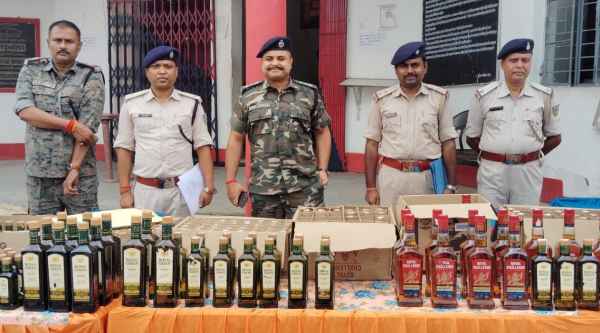Chatra police seized foreign liquor worth ₹16 lakh, a conspiracy to illegally sell Haryana liquor in Bihar.