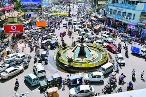 Traffic routes in the capital to change on Eid-e-Milad-un-Nabi: No entry for vehicles on several major roads, including the main road, from 12 PM.