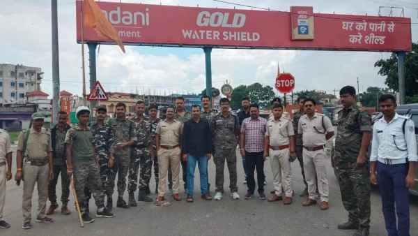 Tightened security in Hazaribagh before the students' assembly sit-in program, thorough checks even for small vehicles, monitoring from Chouparan to Charhi and Badkagaon route