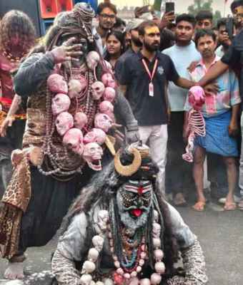 Bokaro: A grand procession was taken out in Chas on the occasion of the 53rd annual Shravani festival, people were enthralled by the brilliant performances of the artists.