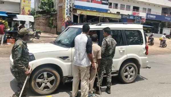 Tightened security in Hazaribagh before the students' assembly sit-in program, thorough checks even for small vehicles, monitoring from Chouparan to Charhi and Badkagaon route