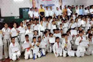 राज्यस्तरीय कराटे प्रतियोगिता