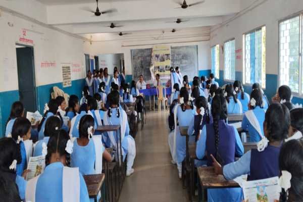 CM स्कूल ऑफ एक्सीलेंस