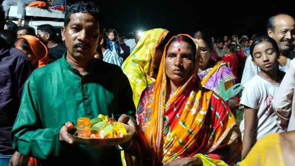 Saraikela: 'Maha Ganga Aarti' performed for the first time at Chandil's Jaida Temple, modeled after the one in Banaras.
