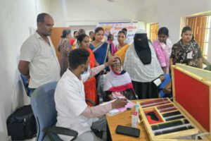 Gumla: Eye check-up camp organised, 263 people examined, cataract confirmed in 63