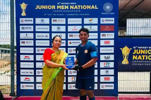 Jharkhand's junior hockey team reached the semi-finals after 10 years, creating history by defeating Uttar Pradesh in a thrilling match.