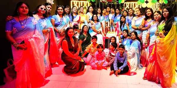 Bokaro: Women celebrated the Sawan Festival with great enthusiasm; participants were felicitated.